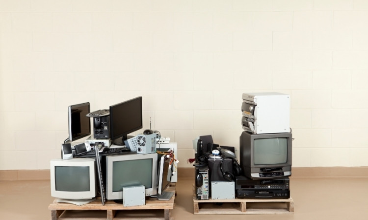 how to pack electronics for moving
